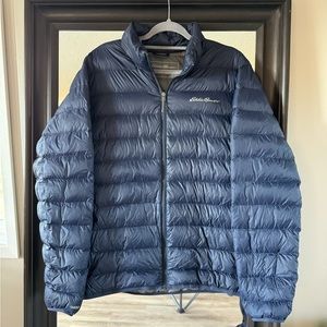 Navy blue Eddie Bauer puffer jacket